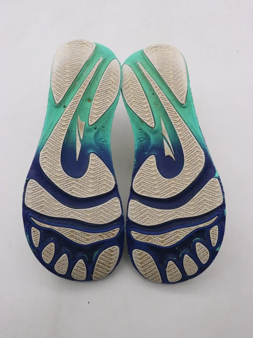 Altra Escalante Racer Women's Size 6 White Blue Green Running Shoes Sneakers